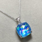 【水晶×レジン】暁の幻氷融晶『近衛召喚士の首飾り』