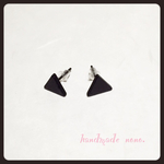 ブラック triangleピアス♡nono.