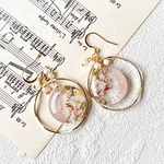 ゆらゆらリング×淡水パール×お花のピアス、イヤリング　ピンク