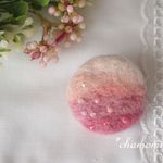 芝桜の丘のブローチ
