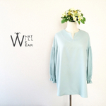 PLEATED SLEEVE TUNIC