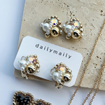 gold✖︎オーロラクリスタル　プチピアス／イヤリング