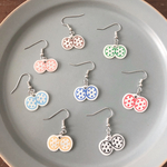 キッズにも♡小さなちょうちょの揺ら揺らピアス/イヤリング変更可