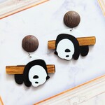 うなだれパンダのピアス🐼