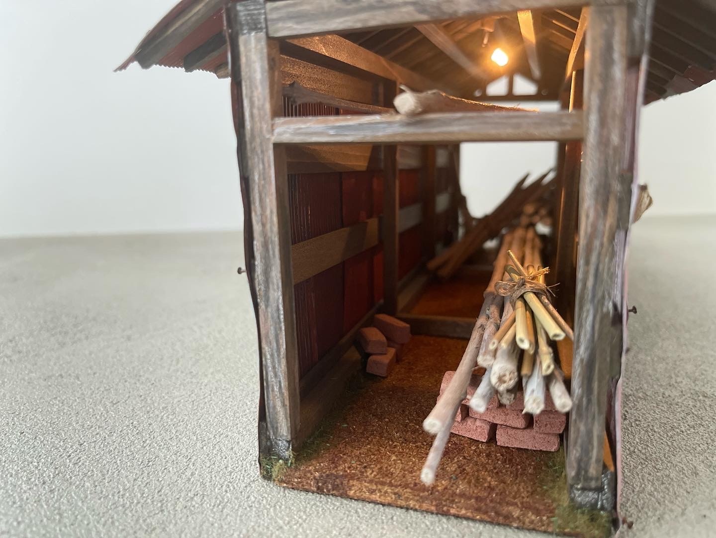 hut miniature