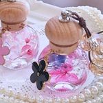 お花がかわいいカーディフューザー  （アロマディフューザー）