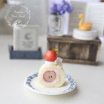 姫りんごのロールケーキ𓇬 【ミニチュアor 片耳 耳飾り】