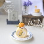 【ミニチュアor 片耳 耳飾り】カボチャのロールケーキ𓇬