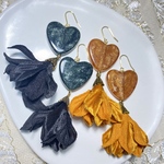 【なおこ様専用】🖤ハートとお花の秋っぽピアス