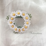 【販売】リースブローチ〜カモミール〜