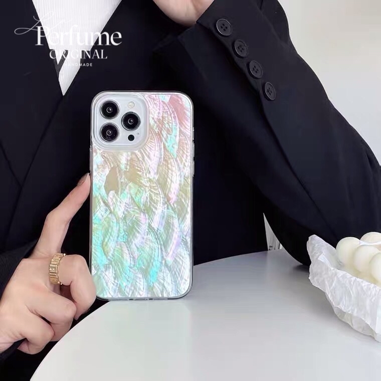 天然シェル♡キラキラ ニュアンスレインボー オリジナルiPhoneケース 海 夏 キラキラ天然シェル✨ライトブルー系 ナチュラルグラデーション