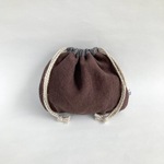 リネンの底タック巾着(ダークブラウン)