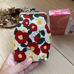新作✨　椿ネコちゃん　シガレット  がま口  タバコケース 手指消毒が入るがま口