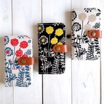 iPhone17シリーズ/Air/16e/SE3/iPhone全機種対応　草原ノハナA  手帳型スマホケース iPhoneSE3/14/13/12/11Androidあじさい