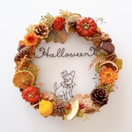 ドラキュラ気分のチワワのHalloweenリース