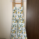 爽やかなレモン柄のカフェエプロン♪（グラスグリーンの紐）