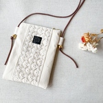 刺繍リボンのスマホショルダー•生成り