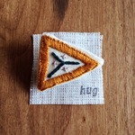 刺繍ブローチ