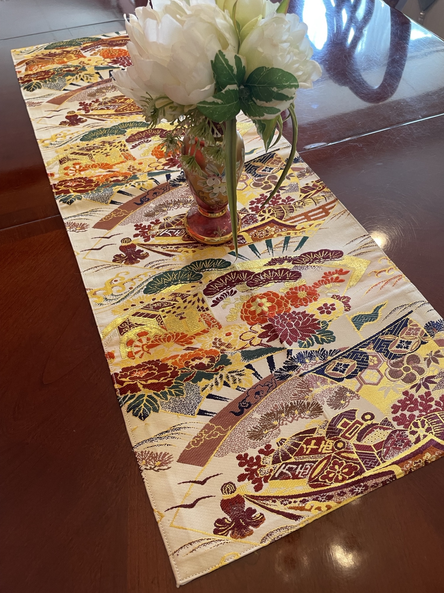 激安ブランド 1666 豪華刺繍の袋帯で作った正絹テーブルランナー 帯リメイク mim.or.id 激安ブランド 1666 豪華刺繍の袋帯で作った正絹テーブルランナー 帯リメイク mim.or.id