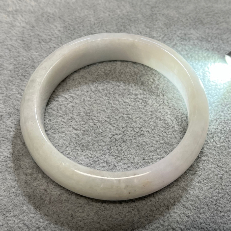 本翡翠バングル(内周18.6㎝)