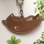 本革　レザー　猫　ねこ　500円玉入れ　キーホルダ　バッグチャーム　かわいい