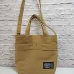 キャメルカラーの3wayトートバッグ