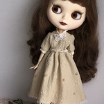 ブライス・リカちゃん服(ビーズのワンピース)