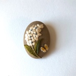 花と蝶  刺繍ブローチ 