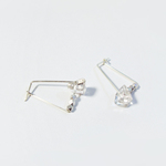 （再販）クリスタルのsilver925ワイヤーピアス