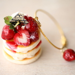 ベリーパンケーキのバッグチャーム　(スイーツデコ フェイクスイーツ）