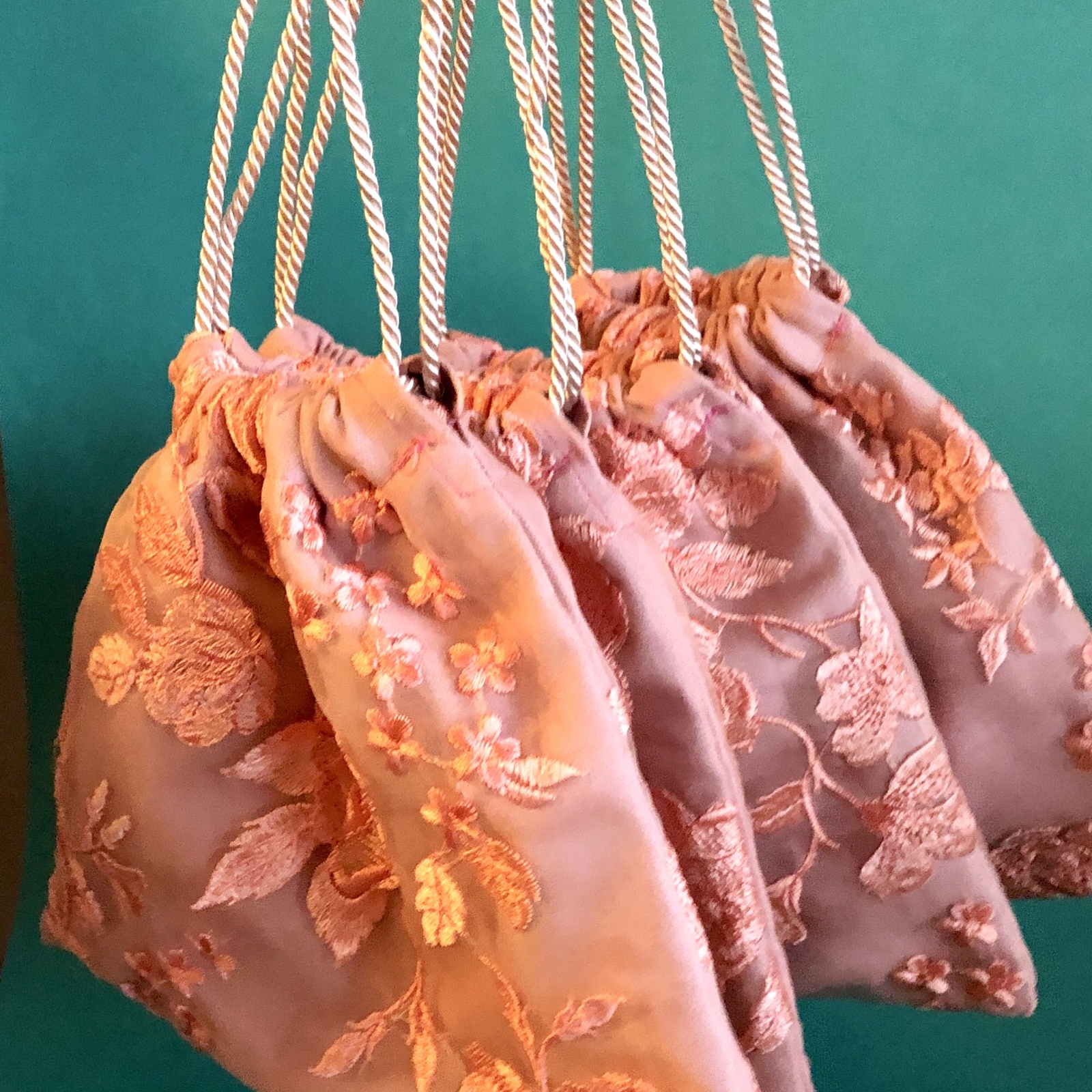 チュール巾着 インド刺繍リボン シースルー巾着 大人ピンクフラワー