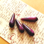 チャーム 4個 しずく パープル オーロラ アクリル