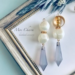 purple blue drop✳︎White Perl beads／アシンメトリー／キレイめ／寒色系／イヤリング