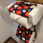 椿のトイレットペーパーホルダー