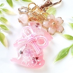 桜とうさぎのキーホルダー