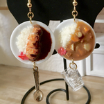 ミニチュア カレーライスとカツカレー・スプーンとお水付きのピアス