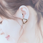 ❣️人気✨シンプル・チタンハート・ピアス