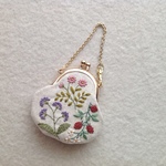 【再販×2】リネンと野の花刺繍の豆がま2