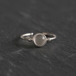 Moon stone _Halda áfram ring　天然石ムーンストーン　シルバーリング