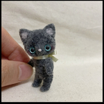 二足歩行　グレーの猫ちゃん　モールアート　モールベア 