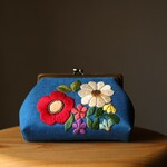 ブルーリネン　花刺繍がま口ポーチ　M