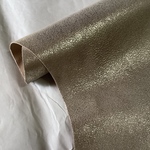 ヤギ丸革   C  キラキラシルバー　シルバー　やぎ　丸革 本革　レザー小物　ハンドメイド　レザークラフト　革　レザー　leathercraft　山羊革﻿ 　レザークラフト材料　