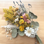 ミモザやガーベラのドライフラワースワッグ　花束