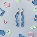 ニューレトロなピアス／まるブルー