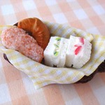 パンのバッグチャーム