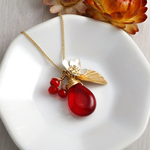 深紅のドロップと白銀のお花　ネックレス　Czechbeads