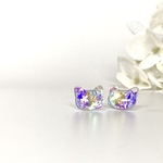 クリアブルーの猫ピアス　レジン
