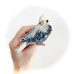 かわいいインコ✳︎小鳥✳︎スパンコールビーズ刺繍ブローチ