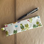お洗濯カエルのビニコペンポーチ