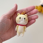 あみぐるみチャーム 白薄黄色ハチワレねこさん